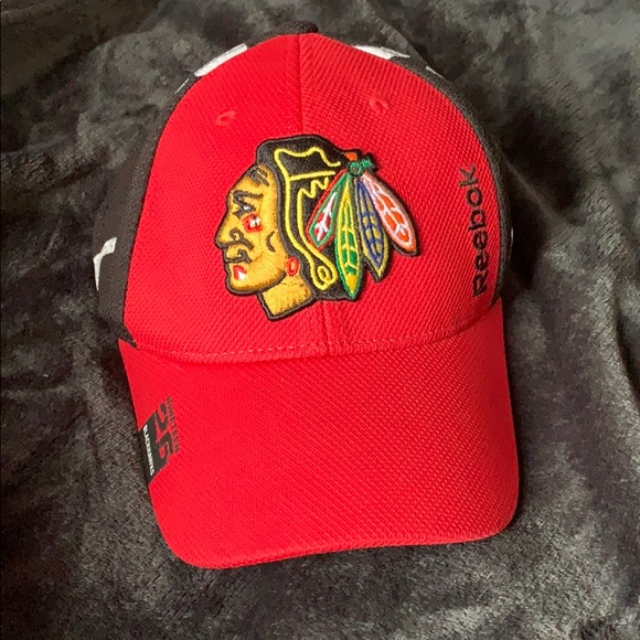 reebok blackhawks hat